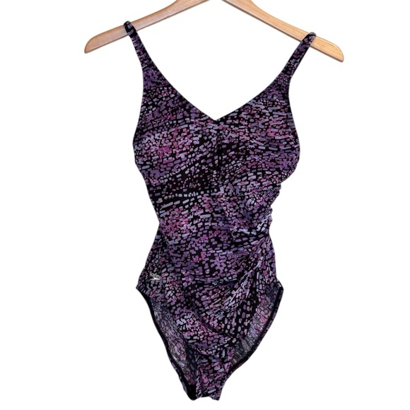 🌈 6/$60 Speedo One Piece Bathing Suit Size 10 Purple Black - Picture 1 of 5